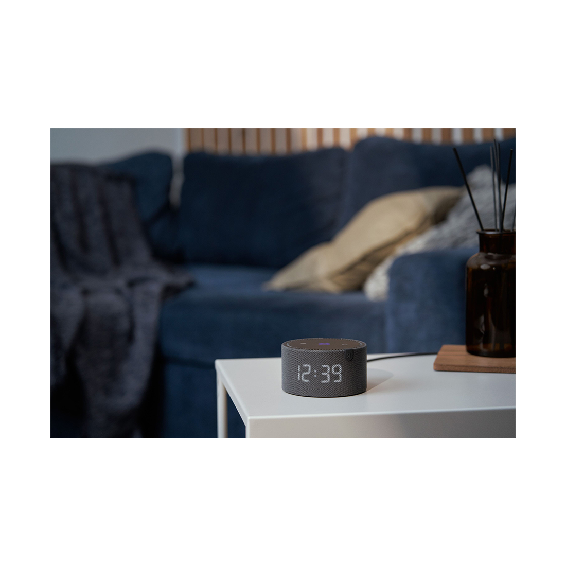 Умная колонка Яндекс Станция Мини с часами Черный оникс — изображение 3